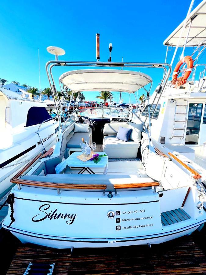 Barco Sihnny - Puerto Colon Hotell Costa Adeje  Exteriör bild